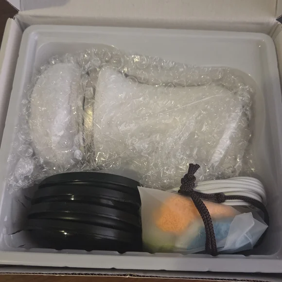 2-in-1 White Body Massager - Picture 4 of 4